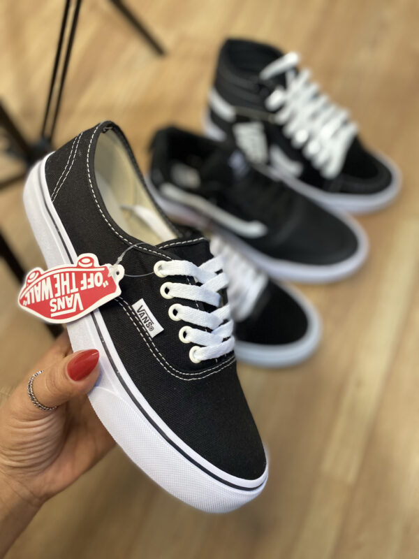 Vans Era