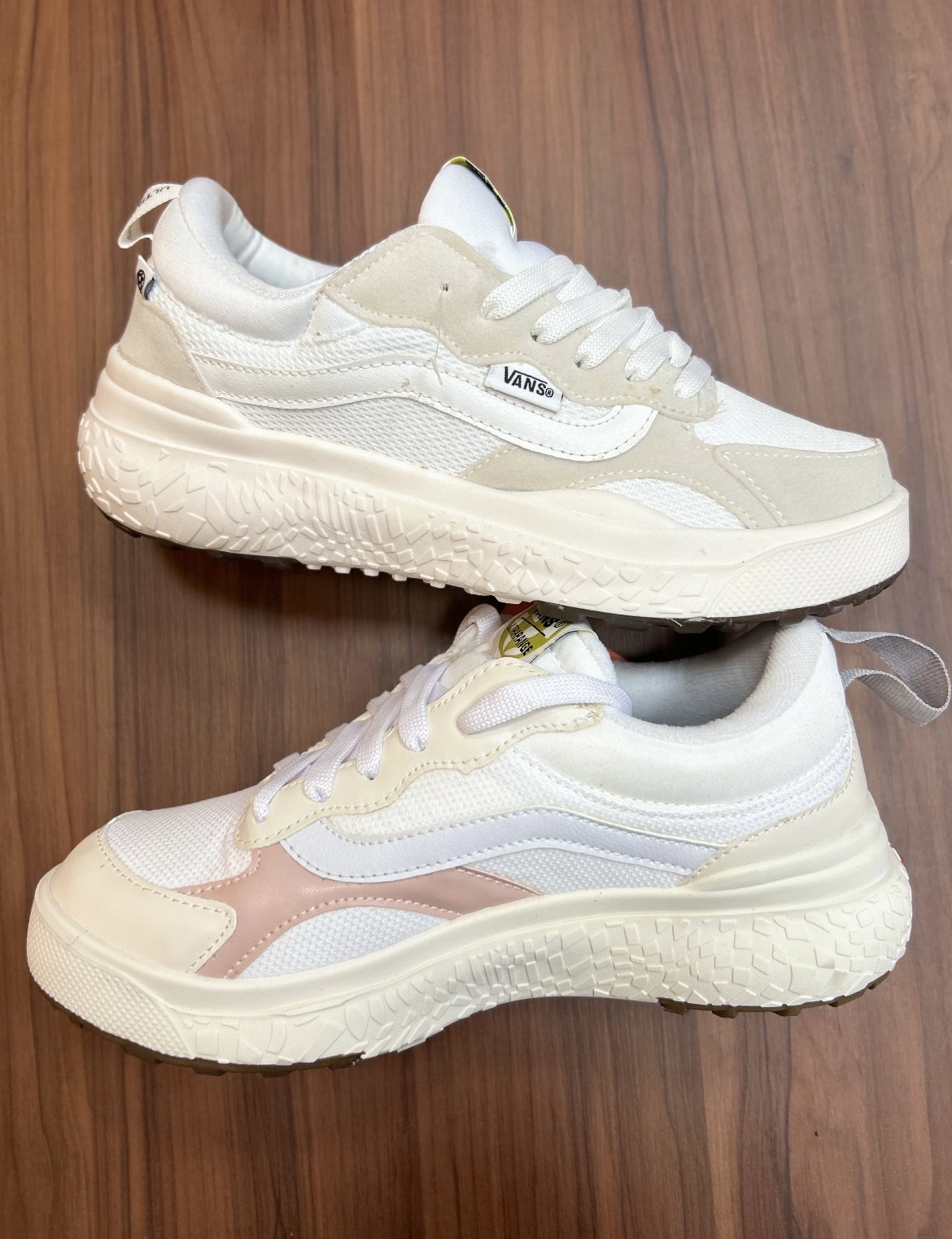 Vans VR3